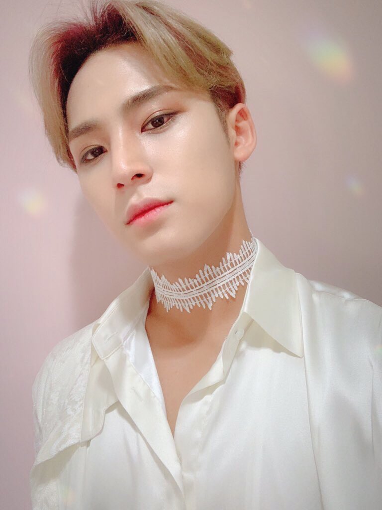 gyuselfies's tweet photo. https://t.co/KTVH75yXim