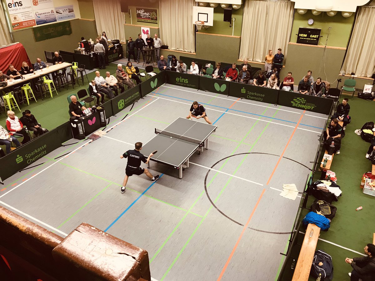 klugelars's tweet photo. Es ist wieder so einiges los in #HohensteinErnstthal: Gerade spielen die #Tischtennis-Männer des @SVSachsenringde in der 3. Bundesliga auf dem #Pfaffenberg. #GrüneHölle https://t.co/rk9BKdG0Ig