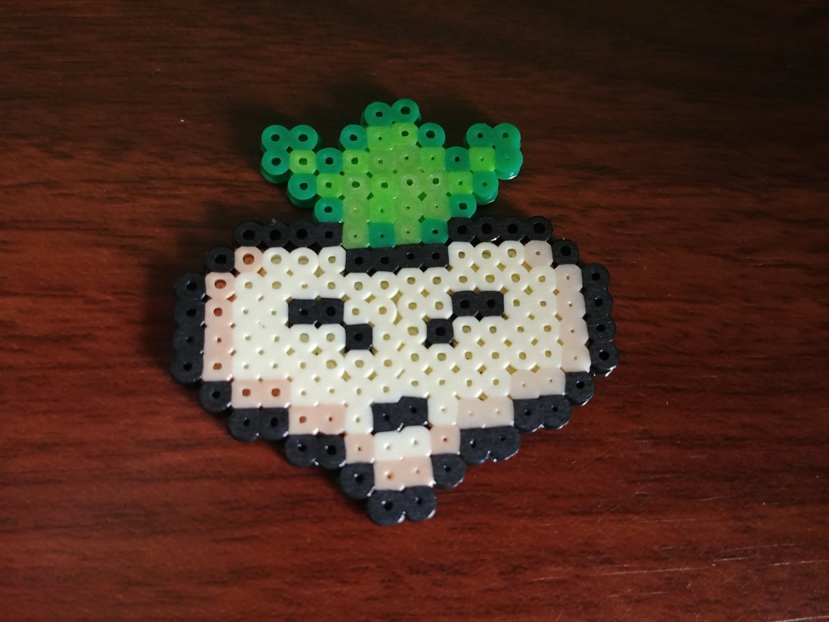 madmadamelee's tweet image. Beadtober Day 6: super mario 2 turnip. #pixelart #supermario2 #spritework #throwableobject #videogameart