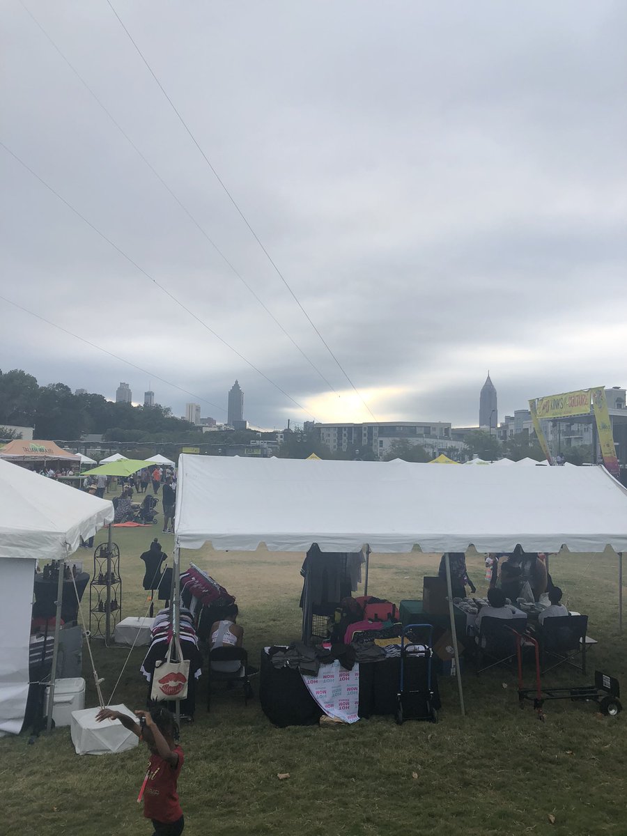 kyaxcheeks's tweet photo. Also went to the curls kinks & culture fest. #ckcfest https://t.co/hUEpiu46x7