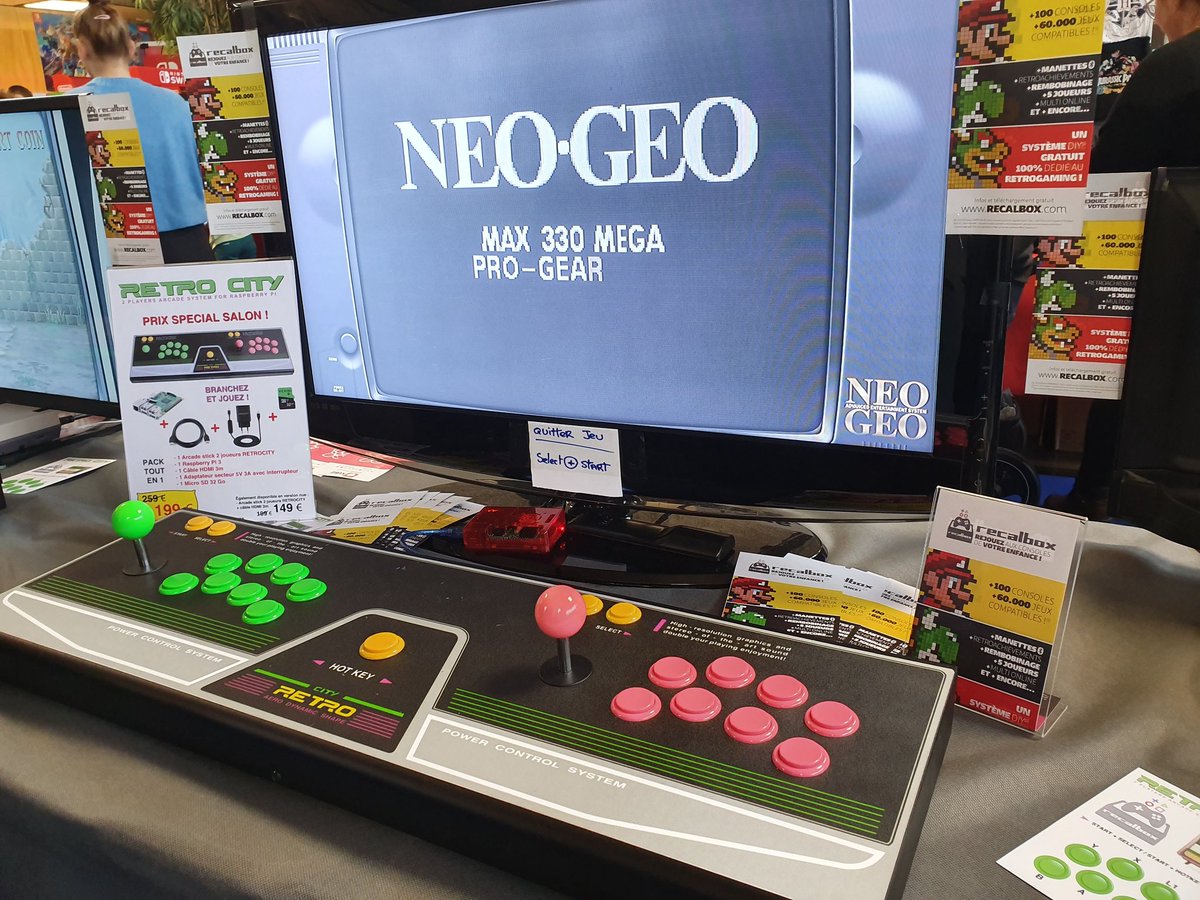 Gros succès pour le double panel #arcade de chez Retrocity.eu, qui nous on prêté 3 exemplaires en démonstration sur notre stand #Recalbox ! 😀👍 
Venez nous voir, on est au <a href="/VirtualCalais/">Virtual Calais</a> jusqu'à ce soir ! 😀👍
#VirtualCalais #VirtualCalais19