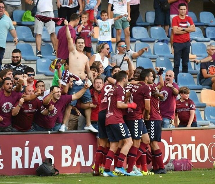 PontevedraCFSAD's tweet photo. 👉DÍA DE PARTIDO👈
@PontevedraCFSAD 🆚 @AtletiAcademia
🏆 Grupo 1 de la Segunda División B
➡️ Jornada 7
🏟️ Estadio Municipal de Pasarón
🕔 17:00
#LoMasImportanteEresTú
#PCFATMB https://t.co/txHzSvzz6B