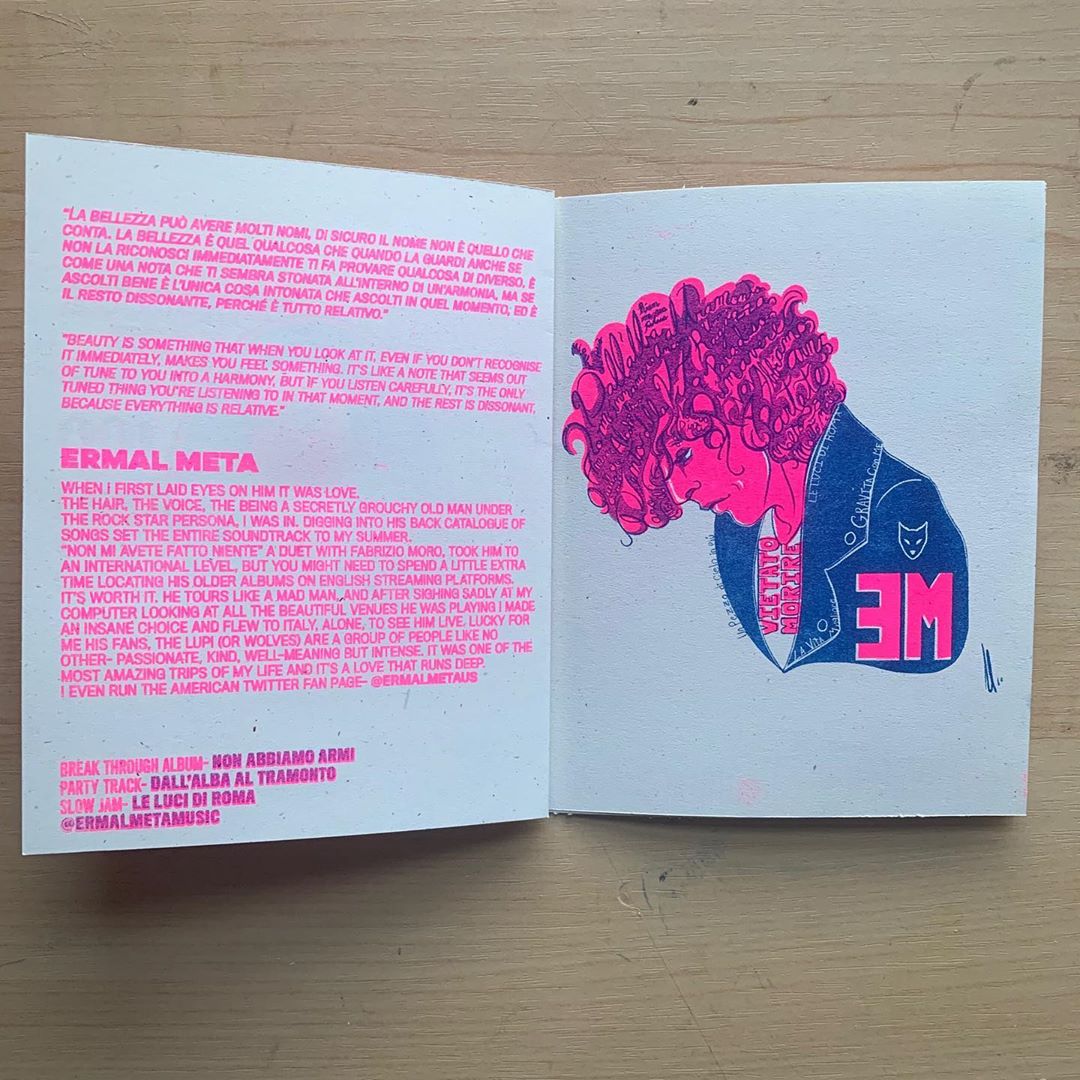 missingsmth's tweet photo. Ieri a #NewYork sono state vendute diverse copie della nuova fanzine di Lena @ErmalMetaUS sulla musica italiana, in cui ovviamente era presente anche #ErmalMeta. Per lui ha scelto una traduzione del suo discorso sulla bellezza a #Imaginaction. Le sue parole volano lontano! 👏🏻🐺💛 https://t.co/JUPQ5h3tTt