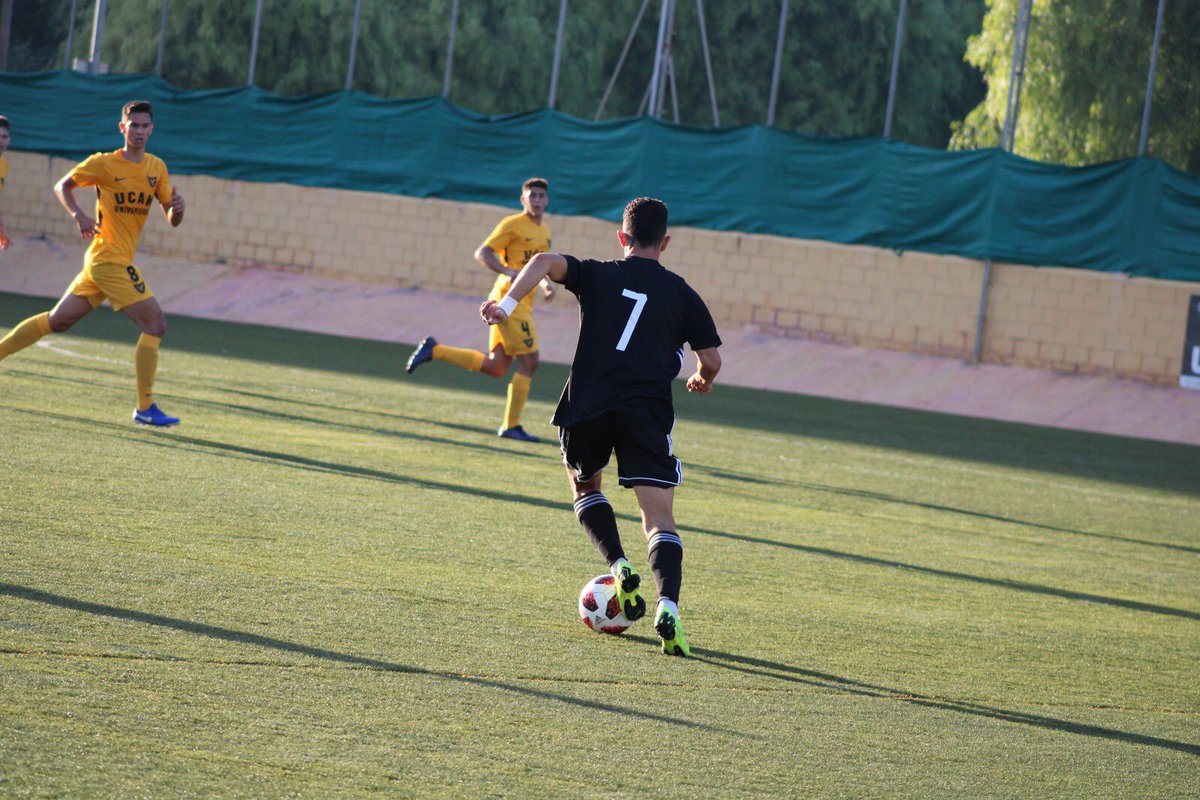 photobones1's tweet photo. @FCCartagena_efs 1-2 @UCAMMurcia  📸 @Nacional10X https://t.co/ejmqxGcI20