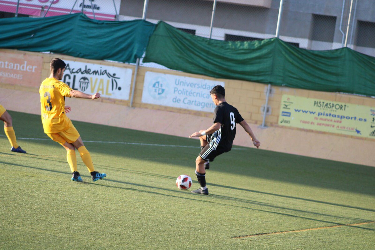 photobones1's tweet photo. @FCCartagena_efs 1-2 @UCAMMurcia  📸 @Nacional10X https://t.co/ejmqxGcI20