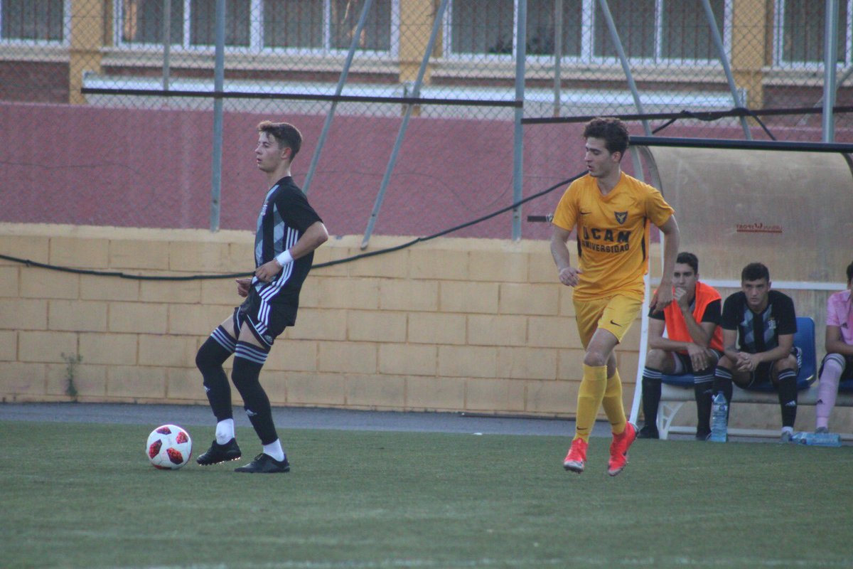 photobones1's tweet photo. @FCCartagena_efs 1-2 @UCAMMurcia  📸 @Nacional10X https://t.co/ejmqxGcI20