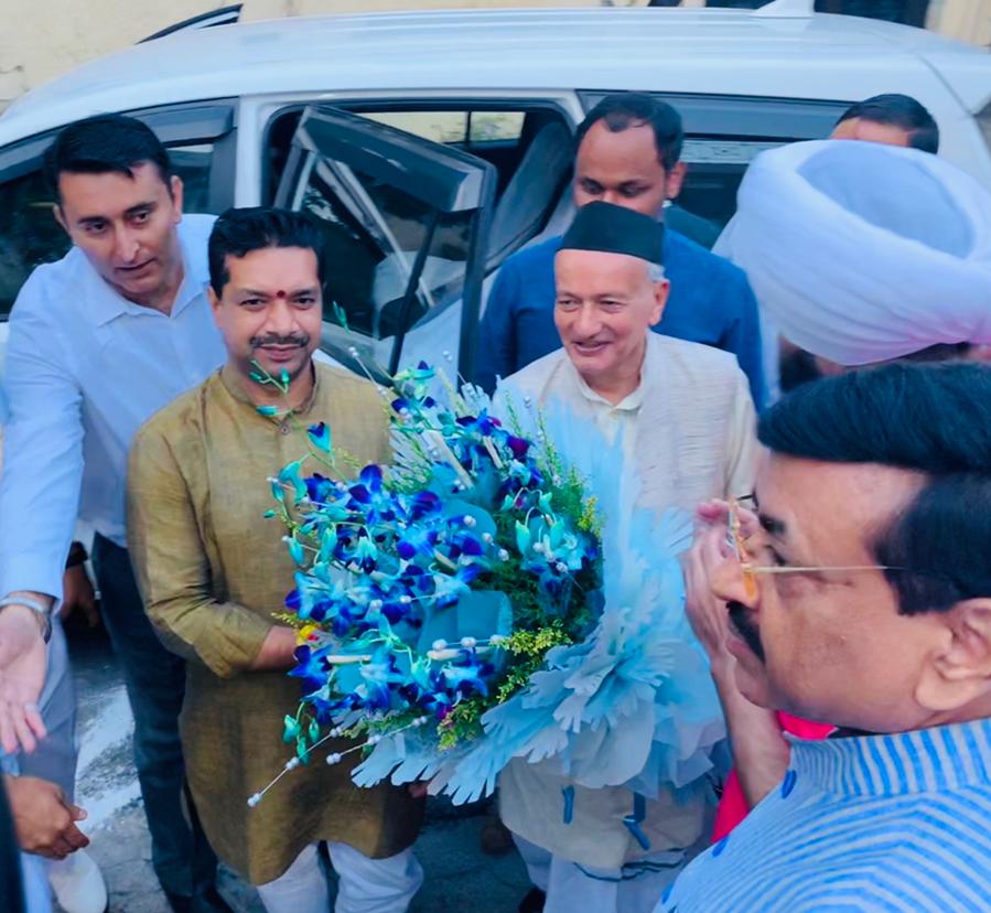 ajaeybjp's tweet photo. आज देहरादून में उत्तराखंड के वरिष्ठ भाजपा नेता व महाराष्ट्र के महामहिम राज्यपाल आदरणीय श्री @BSKoshyari जी का स्वागत और राज्यपाल बनने के बाद अनुभव साझा किया । https://t.co/tIR6uUDeJq