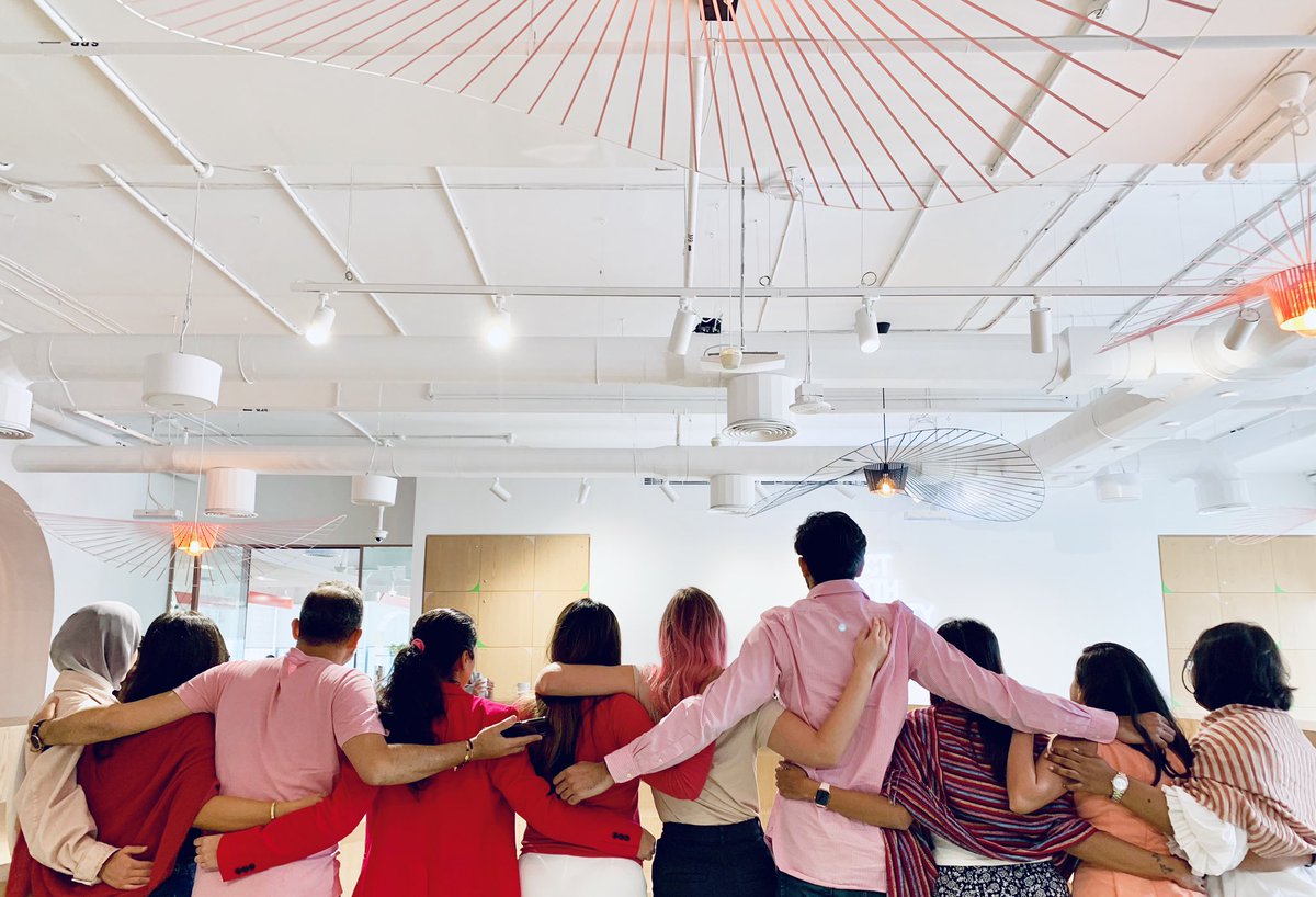 EdelmanME's tweet photo. “When life kicks you, let it kick you forward” - Kay Yow. 

As part of Breast Cancer awareness month, we’re supporting the strongest fighters and celebrating the survivors! We are strongest when we are together. #Pinktober #BreastCancerAwareness #EdelmanCommunity https://t.co/jAEUG1FRko