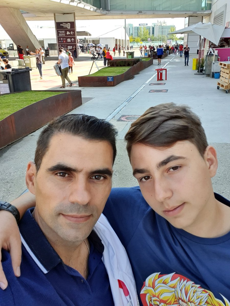 DavidRayden81's tweet photo. 4 día y esto acaba agotador pero valió la pena #pcgaming #bestia #gamer #gaming #ibiza #gameforever #MGW19 https://t.co/UhOr4ZLqfM