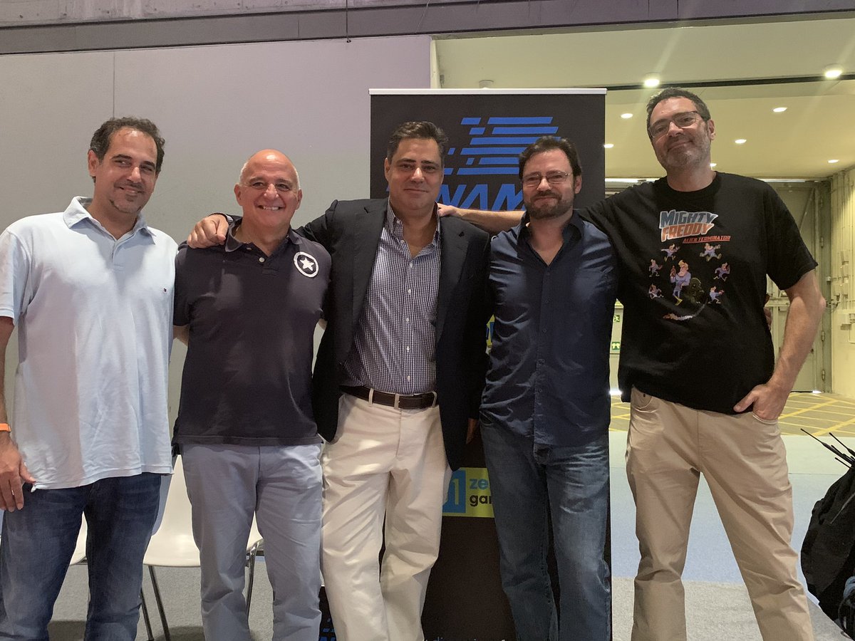 MadGamesWeek's tweet image. En menos de 10 minutitos comienza una charla LEGENDARIA en la zona @RetroworldLand #DynamicSoftware ¡Historia viva de los videojuegos! Corred! Pabellón 14!