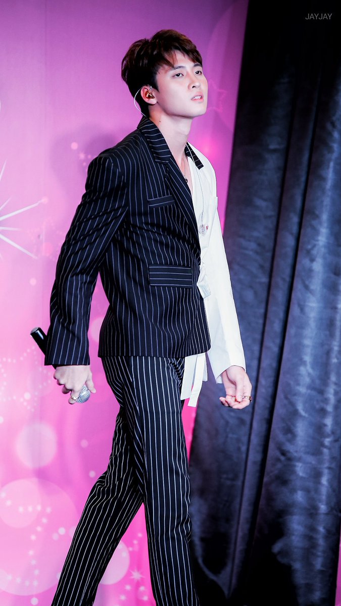 JayJay_Uknow's tweet photo. ท่าพี่ต้องเป๊ะไว้ก่อน

#GSB2019xMean #MeanPhiravich @m34nismind https://t.co/bBeVx5dwj8