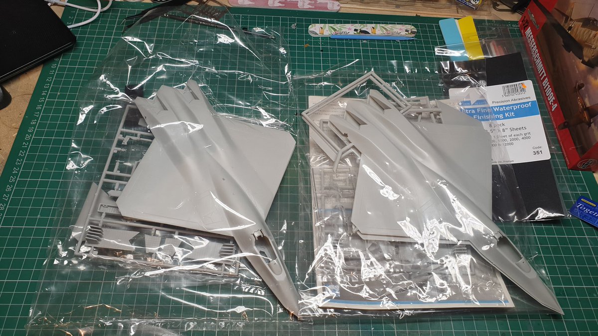 Plastic_Alchem's tweet photo. And now something different. Prototype airplane YF-23.
#scalemodel #plasticmodel #collectorsitem #scalemodelworld #commissionbuilds #Construction #172scale #plasticalchemist #scalemodelworld #plasticmodelsworld #italeri #plasmo #modelcraft #airbrush https://t.co/WReQi5x7Nq