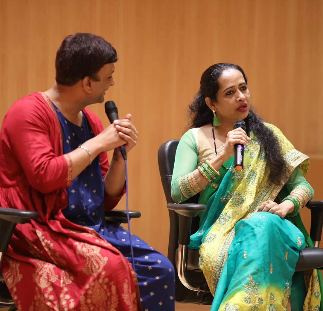 Maadhyam3's tweet photo. Maadhyam 2019 was a success and why not?🎉⭐

We had such empowering speakers this year.✨
.
Last but not the least, our Panelist of Maadhyam2019➡✨
@SushantDivgikr
@SharmaSarode
@tanuj_garg
@lata_MIRROR
And our one and only @iyerharish the Moderator of Panel discussion⭐
. https://t.co/A42zyhHGeC