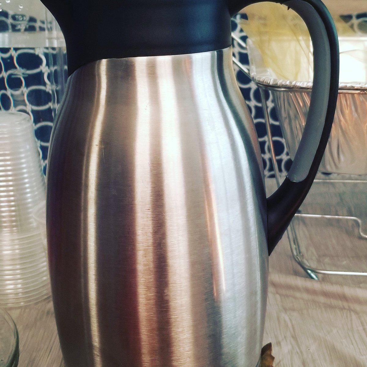 EventEwing's tweet image. Stainless steel carafe for a breakfast meeting. Rent today!