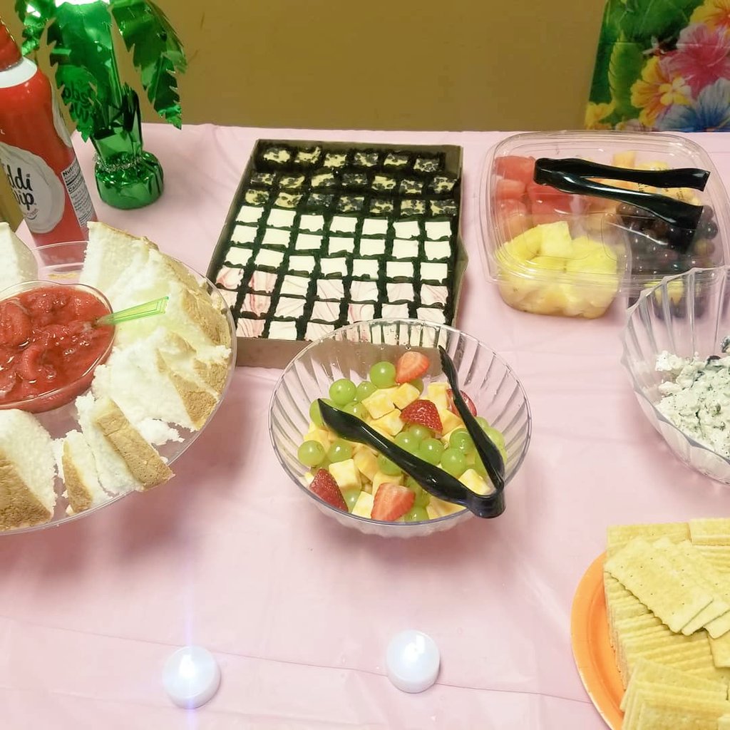 EventEwing's tweet image. Dessert Table.