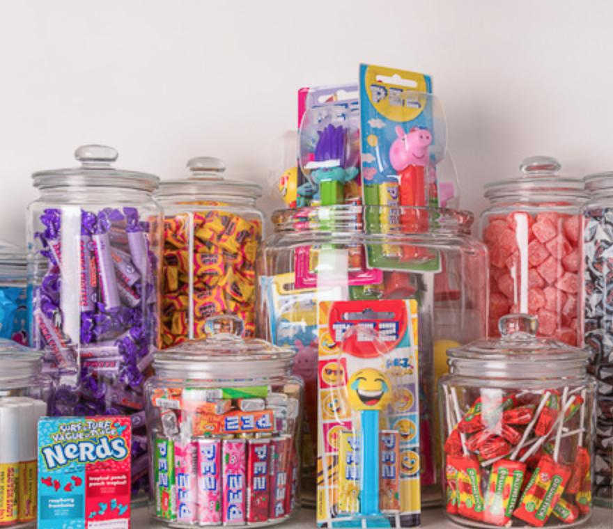 TrulyDelights's tweet photo. Retro sweets are taking a bigger bite of the wider UK confectionery market ~ but what's behind their growing popularity? https://t.co/GFs5giJmuf 

#retrosweets #confectionery #sweets #sweetshop https://t.co/qrr8wcfzey