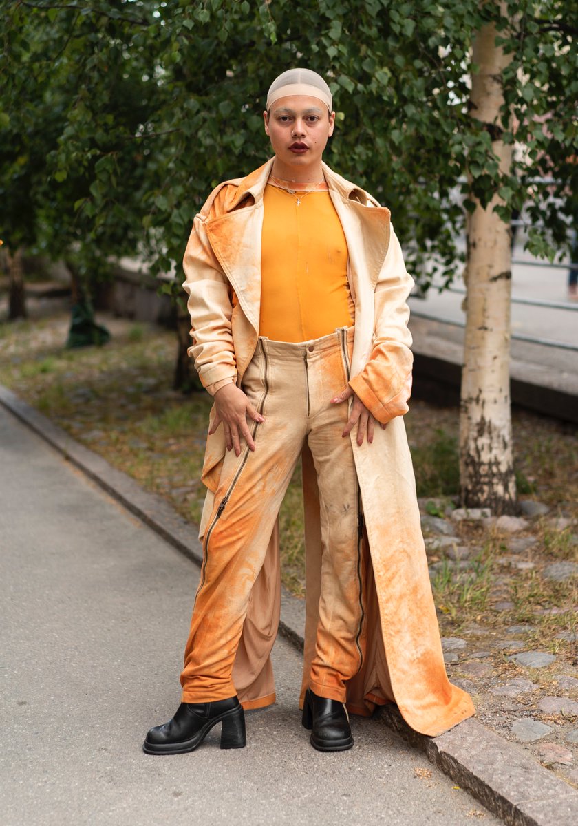 HelLooks's tweet photo. New @flowfestival photos!
https://t.co/r4w7iylaCN #streetstyle #helsinki #flowfestival #hellooks https://t.co/S9b5xF5XZF