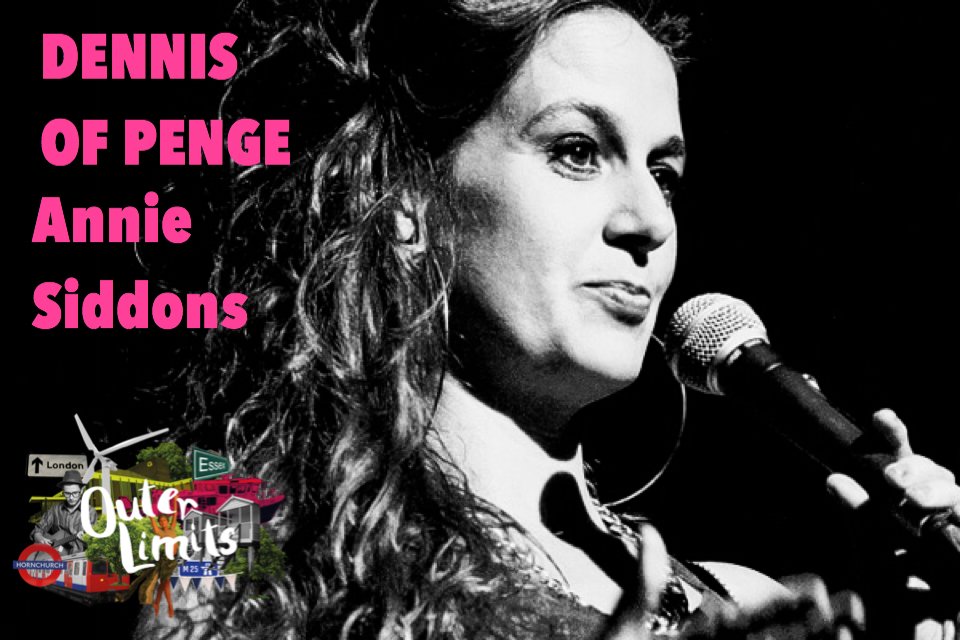 oldtrunktheatre's tweet photo. ALL HAIL OUR QUEEN!
Annie Siddons doing #DennisOfPenge extract for #DamnWrite!
"Wild, rich, magical" - Time Out
Sun 13 Oct 7:30
@RailwaySouthend
FREE BUT BOOK:
https://t.co/8Gvkoz46T3
#OuterLimitsSouthend
@QueensTheatreH @QTHOuterLimits
@ClothworkersFdn
@LaSiddons https://t.co/R7VNShLp2s