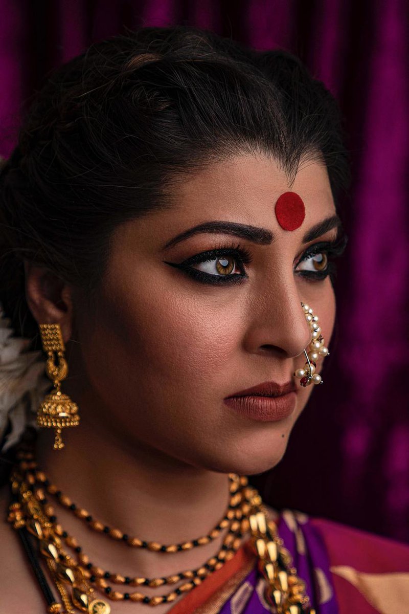 Cinegossips1's tweet photo. शहरीकरणामुळे वसुंधरेची अनेक झाडं ह्या निर्दयी माणसाने कापली. ह्याचं जीवंत उदाहरण म्हणजे 'आरे'.
आरे परिसराच्या सद्यस्थितीवरती भाष्य करणारे चित्रण @tejaswini_tweet ने 'गावदेवी'च्या रुपात मांडले.
@DreamersPR
#tejaswinipandit #navratri #GavDevi #devi #SaveAarey #SaveTrees https://t.co/W5GxCejuz0