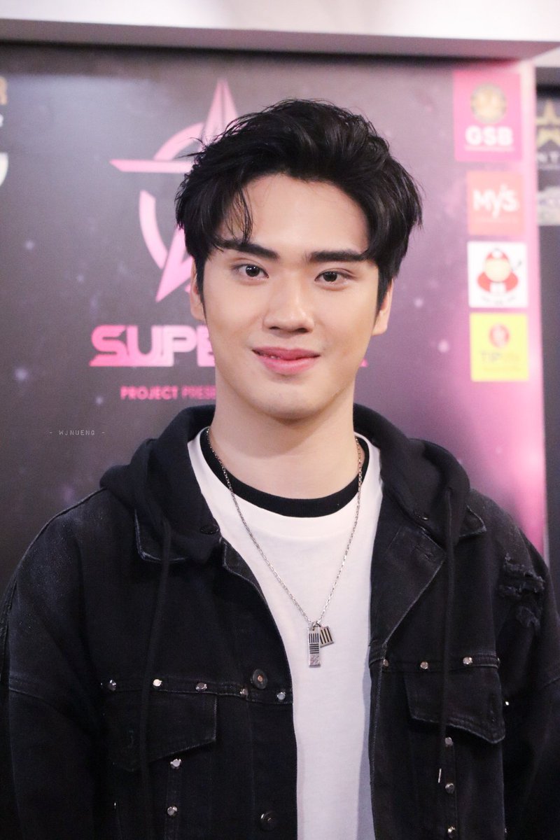 wjnueng06's tweet photo. @Tee_Jaruji 
BIGBOY TEE ~ 💛
#TEeThanapon
#Superboyprojectweek3 
#9mcothdหมายเลข30 https://t.co/U7WmXUpZjg