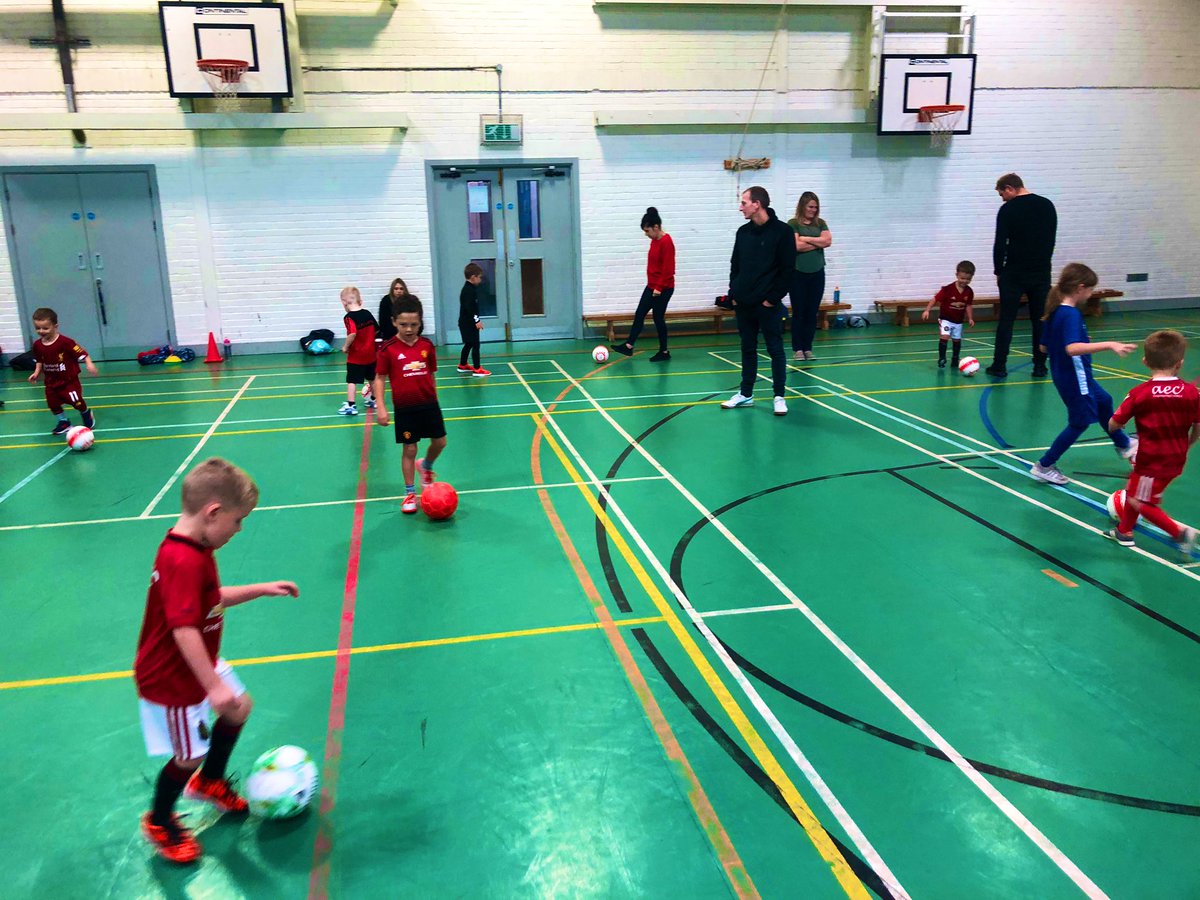 BrickfieldRFC's tweet photo. 🌟 Development is key for us at Brickfield Rangers as Sporting Director @andrew_ruscoe delivered the 2-4 year ##Ministarz Futsal session.
We would like to thank all the parents for coming along today where we hope you all had fun 👊
Sponsored by @SoccerMillion https://t.co/1GMOS4IDGK