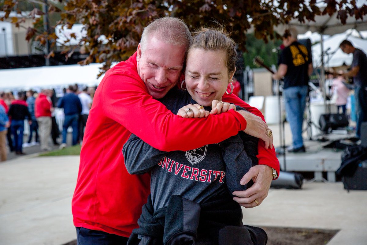 FairfieldU's tweet photo. Our #AFW19 countdown is still going strong. Don't miss a weekend filled with food, games, and lots of Stag pride. https://t.co/soKUzxvUrG #StagsComeHome https://t.co/yAa0i6BdPv