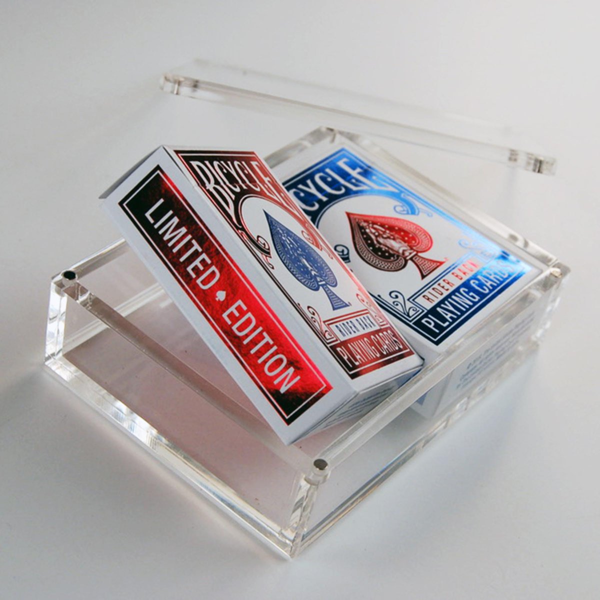 bicyclecards's tweet photo. ♥️♠️♦️♣️ Made in USA, Bicycle® Rider Back Mini 2 Pack set has mini decks in foil packaging with a display case. https://t.co/OUzkWCAvqt #BicycleCards #USPCC #cardmagician #magic  #collector #ilovecards #cardcollection #playingcards  #cardcrush https://t.co/S9oq9pLgUT