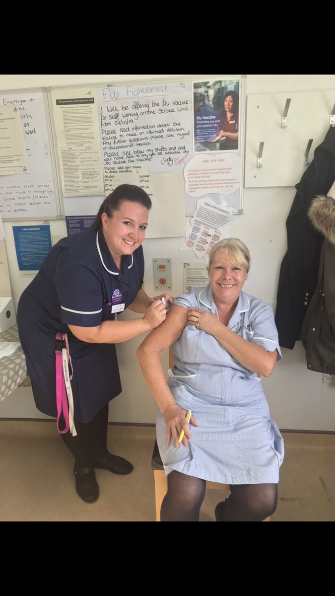 michellekeen10's tweet photo. Flu vaccination season has begun on the Stroke Unit.. Well done @harper_bright for being an inspirational flu champion! #BeSafeVaccinate @joclayden @MEHTOccyHealth https://t.co/jnsZdmVq9M