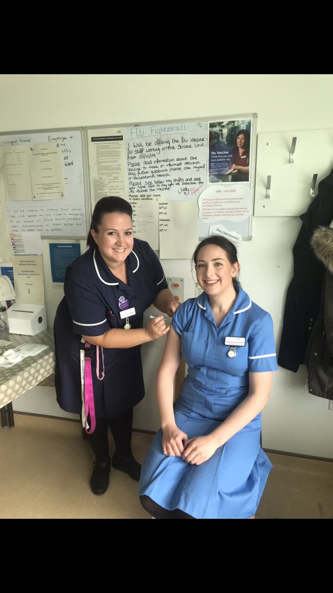 michellekeen10's tweet photo. Flu vaccination season has begun on the Stroke Unit.. Well done @harper_bright for being an inspirational flu champion! #BeSafeVaccinate @joclayden @MEHTOccyHealth https://t.co/jnsZdmVq9M