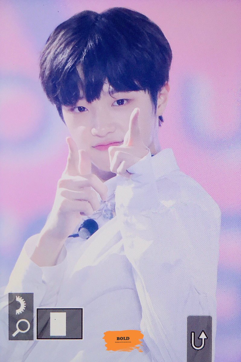 mxntt_tmk97's tweet photo. แกร๊ ดงพโยยยแบบบมองกล้องแม่โบลว์อีกแล้วพอรู้ว่าแม่เปนมาสคือแบบจ้องเอาจ้องเอาเลย แม่รักแม่หลงตายแล้วมั้ง น่ารักมากคือน้องมแงกล้องแม่จริงๆนะเว้ย แววตาที่มองโคตรน่ารัก เหมือนโดนสะกด https://t.co/FFyVt6Lh3v