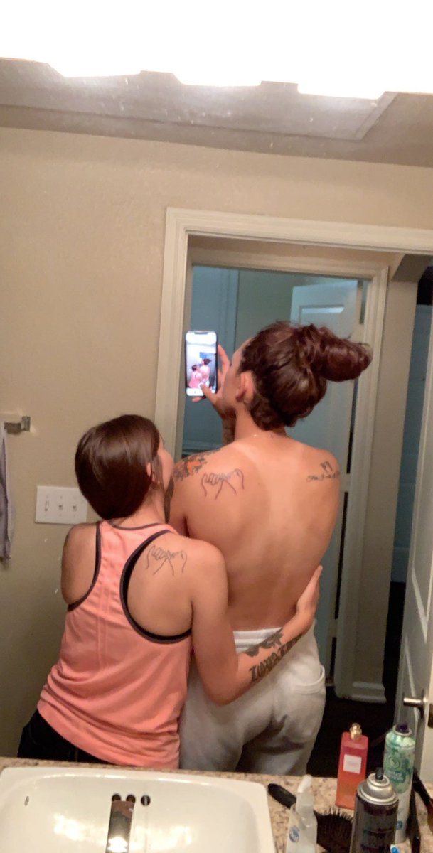 MINII_COOPERR's tweet photo. Those are our hands by the way ππ #matchingtatts #pinkypromise https://t.co/td4nVQg6MU