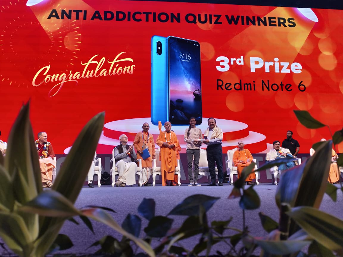 drharshvardhan's tweet photo. #UDGAAR मेगा यूथ फेस्टिवल #AddictionFreeIndia पर आधारित था। कार्यक्रम में मैंने #AntiAddictionQuiz प्रतियोगिता में विजेता बच्चों को पुरस्कृत किया। इस दौरान आदरणीय प्रधानमंत्री श्री @narendramodi जी का सन्देश भी पढ़ कर सुनाया गया।
@BJP4Delhi @PMOIndia
@MoHFW_INDIA https://t.co/XcATjC6lrR