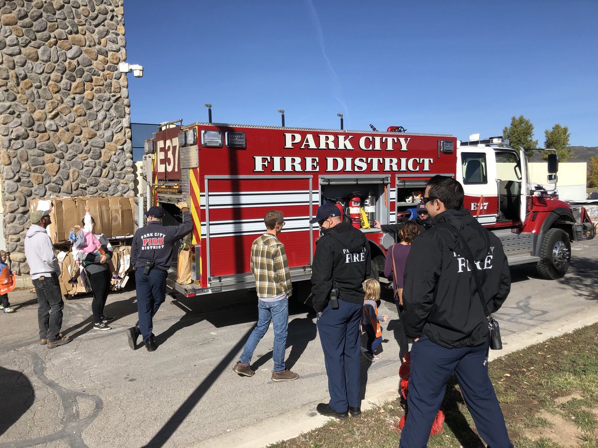 Big shout out to ⁦<a href="/PCFireDistrict/">Park City Fire</a>⁩ for partnering with the Park City Home Depot for our kids workshop during fire safety month. ⁦⁩ ⁦