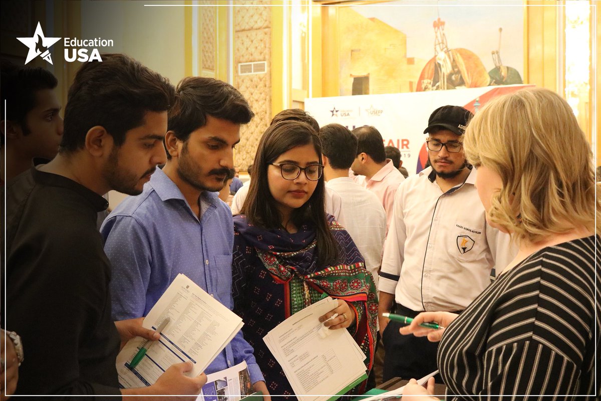EdUSAPakistan's tweet photo. EducationUSA Pakistan organized a U.S. College fair at the Marriot, giving people of Karachi and Sindh an opportunity to interact with U.S. university representatives.
#SATour19 #USCollegeFair #EdUSAPakistan #StudyInUSA #EducationUSA #CityFM89 #89Partners https://t.co/gv3EuQVSHV