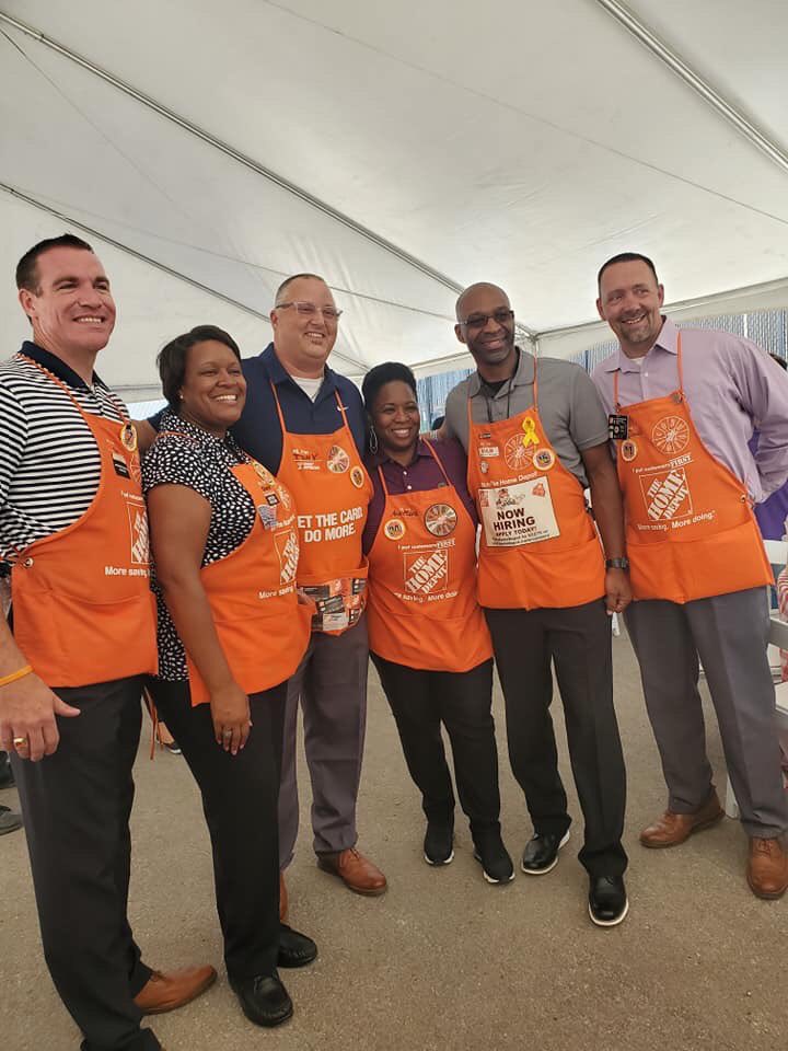 vanessanajeraHD's tweet photo. I am honored to be a part of this team. The dedication I see being put in amazes me. We are live the orange life! Great win team. Can’t wait to win next year, we all had so much fun! @hd_midland_tx @winners @charliesgirls @shine https://t.co/nxszoKO1iD