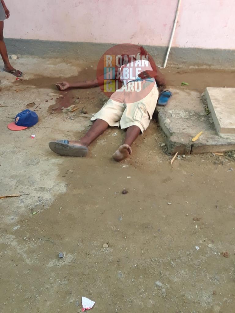 ClaroHable's tweet image. #RHC| Lamentablemente se reporta una muerta violenta en Roatán Islas de la Bahía en estos momentos.