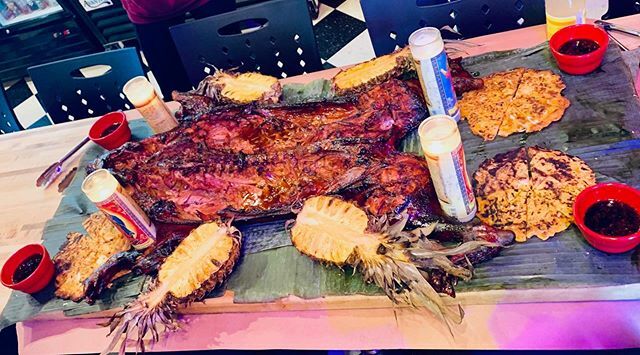 Suckling pig for a special guest today! @wholehogbarbecue @suckling_pigs <a href="/abikerdude/">Mitch Mooney</a> @fire_masters <a href="/olehickorypits/">Ole Hickory Pits</a> @thearenaclub_sf <a href="/thrillist/">Thrillist</a> <a href="/korean_food/">korean_food</a> #kimchi <a href="/kimchipancake/">Leah</a> #lechon ift.tt/30P87CX