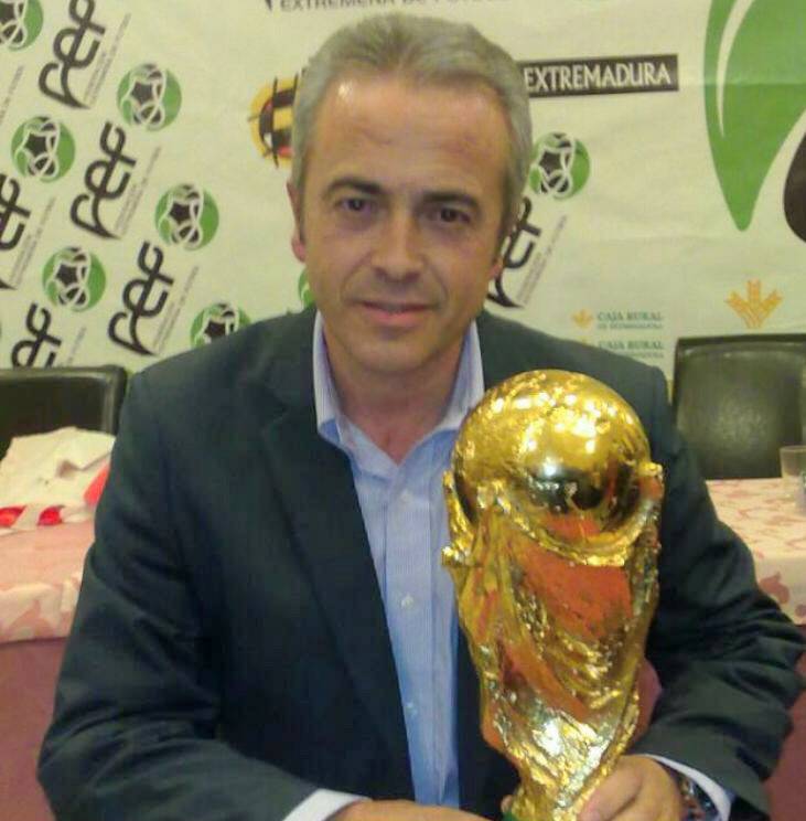 Árbitros Extremadura tweet media