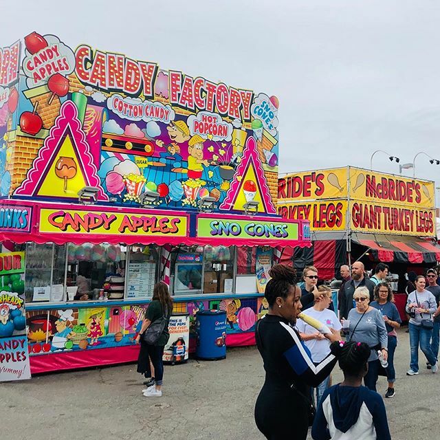 TriadMomsOnMain's tweet photo. Beautiful fall day for the @dixieclassicfair! #familyfun #ncfairs #festival #dixieclassic #triadnc #triadmoms #triadmomsonmain #winstonsalem https://t.co/B21aC5gO2P https://t.co/gSNFjiuB0o