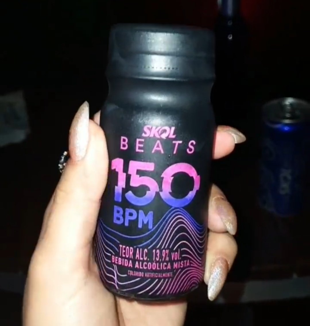 Gerasoundz's tweet photo. JÁ QUERO! E a @Anitta que apresentou o novo lançamento da @skolbeats que em breve estará a venda: Skol Beats 150BPM, com 13,9% de teor alcoólico, quase O DOBRO do teor alcoólico da Skol Beats azul. Preparados pro PT???? https://t.co/yDZTeoj2sE
