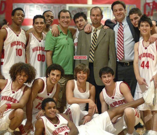 hsmfandon's tweet photo. 🐾🐆 The best team 🏀⛹️. .
.
.
.
.
.
.
.
.
. .
#HSMFOREVER #HSMReunion #Wildcats #Gowildcats #SharpayEvans #AshleyTisdale #LucasGrabeel #hsm #InstaHSM #HSMCast #MovieHSM #EASTHIGH #EASTHighSchool #HSMInsta #WildcatsTogether #love #HighSchoolMusical… https://t.co/wU2JKEw95n https://t.co/cYL3Y4Bhhs