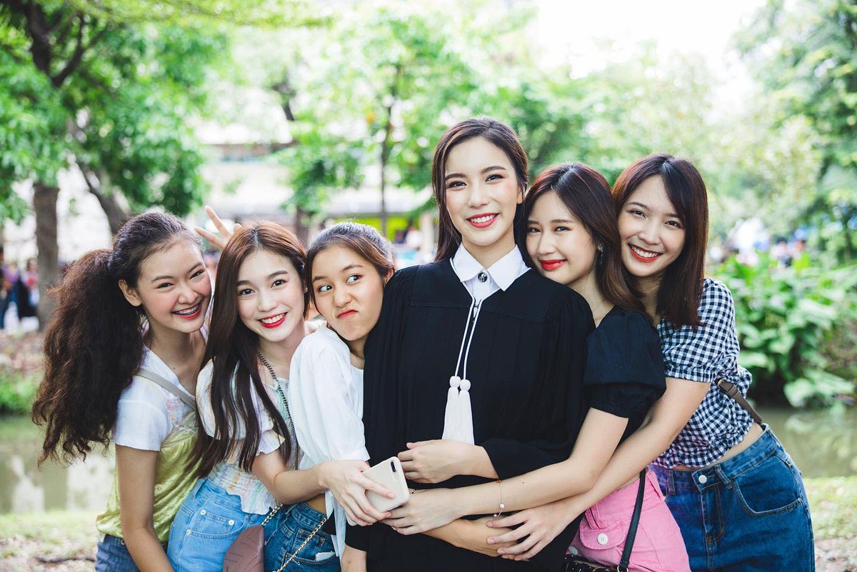 MookWorranit's tweet photo. แก๊งนี้รักมากกกกก supportเสมอนะน้องๆ +ป้าแจนสุดที่รัก😂💕💕💕 @GMMTV https://t.co/1iy5MqZYft