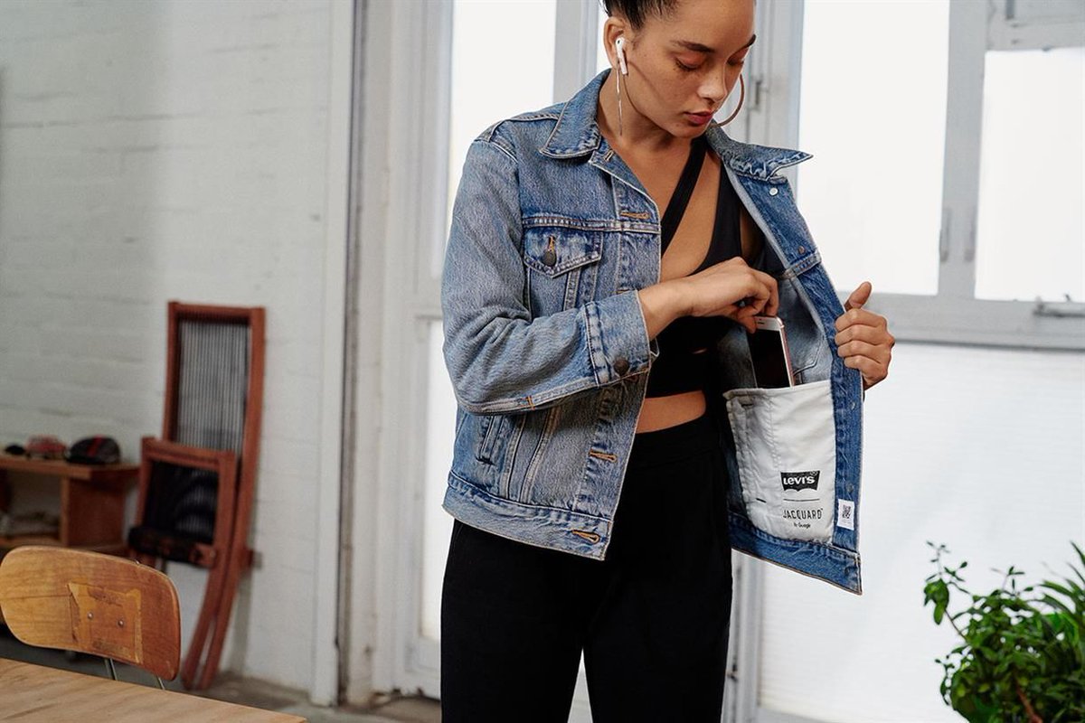 Levi's partners Google to create smart jacket buff.ly/330WElg