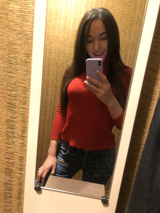 Have a good Sunday&rsquo;s evening, guys 😘😋😉 and I'm going to eat sushiiii 😀 #NatalyGold #Russia https://t<a href="/tag/russia"class="tags"><span>#russia</span></a><a href="/tag/natalygold"class="tags"><span>#natalygold</span></a>