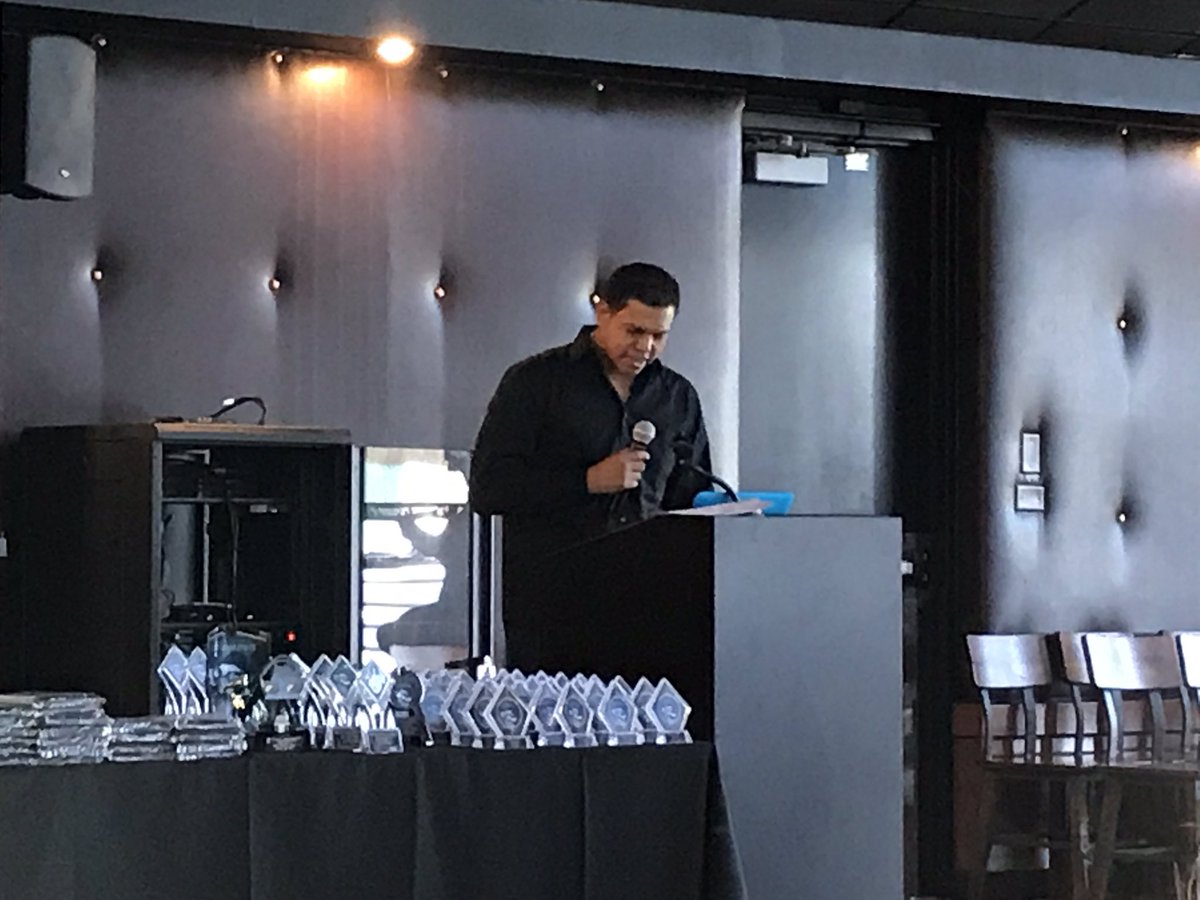 Ame_romero's tweet photo. That's my Boy!! Yesterday at his awards night at Mesa Aquatics Β‘Felicidades mi Johnny! ππββοΈπββοΈ
#MyBoy #MySwimmer #MESAAwardDinner #ProudMom #Swimming πββοΈπββοΈπββοΈ https://t.co/HjWorQim6X