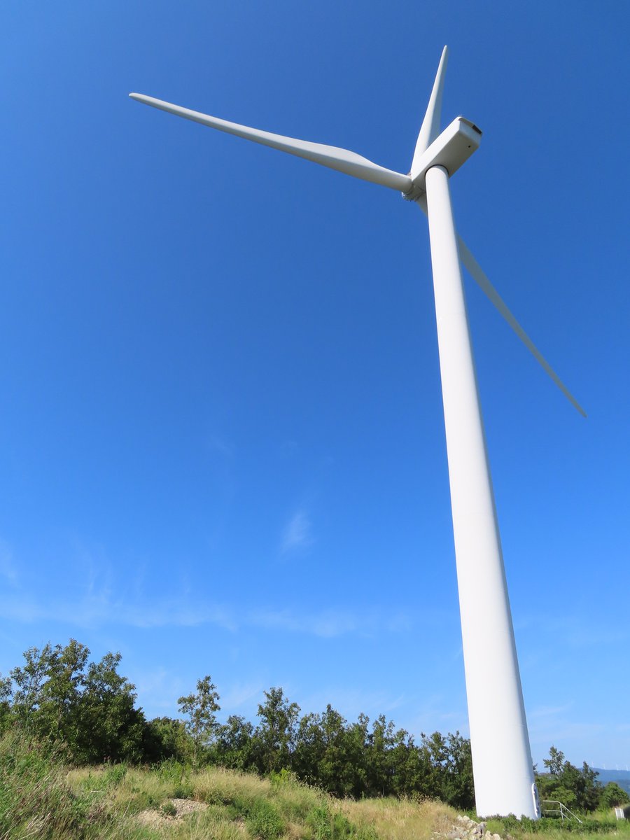 Zome 広川町風力発電所の風車の回る様子をgif動画で 和歌山 Zome 広川町風力発電所の風車の回る様子をgif動画で 和歌山
