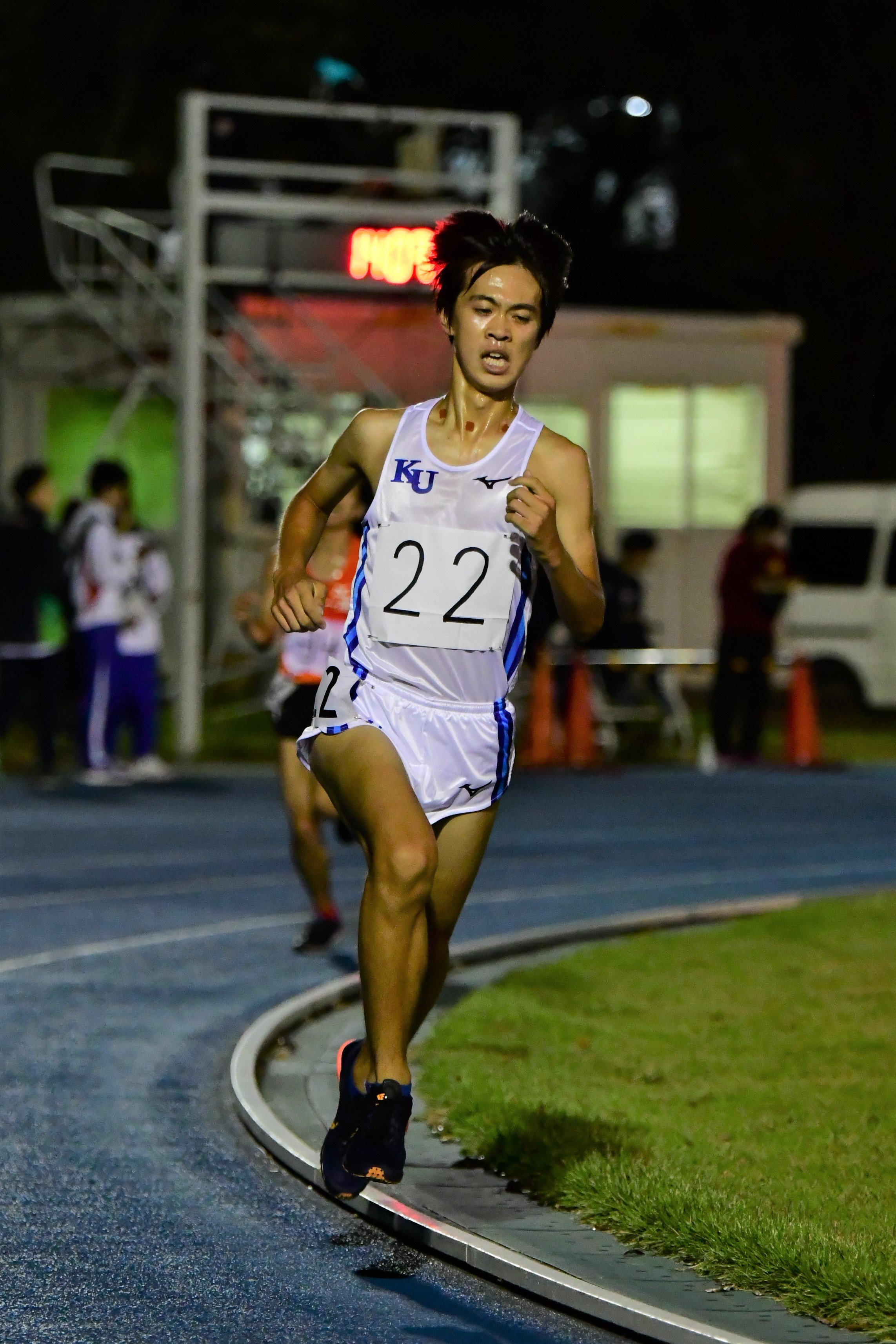 تويتر たかば على تويتر 10 6 日体大長距離競技会 5000m 15組 濱西 勇輔 神奈川大 15 15 74 神大進学後の濱 西くん初観戦 中盤からだいぶ苦しそうではあったが 前回の東海大記録会から大きくタイムは伸ばした また次に期待しています お疲れさまでした