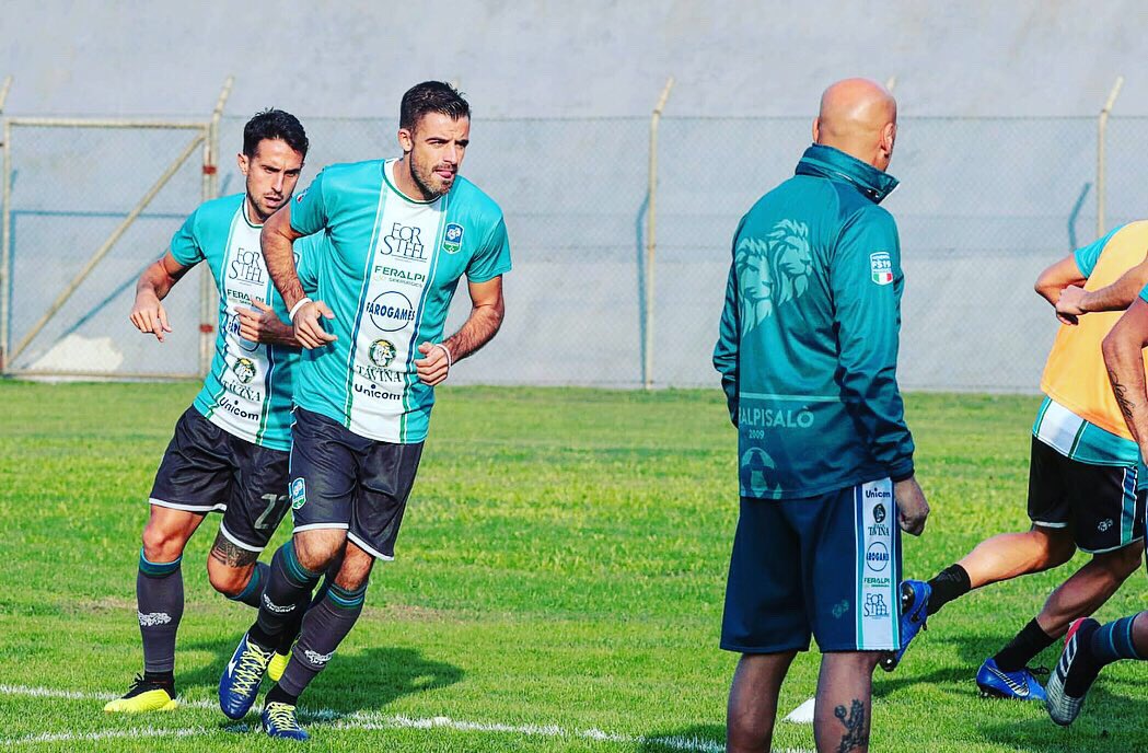 unionbrescia's tweet image. 🔴 LIVE #CapFer #NoiSiamoiLeonidelGarda 

WARM UP 💪🏻