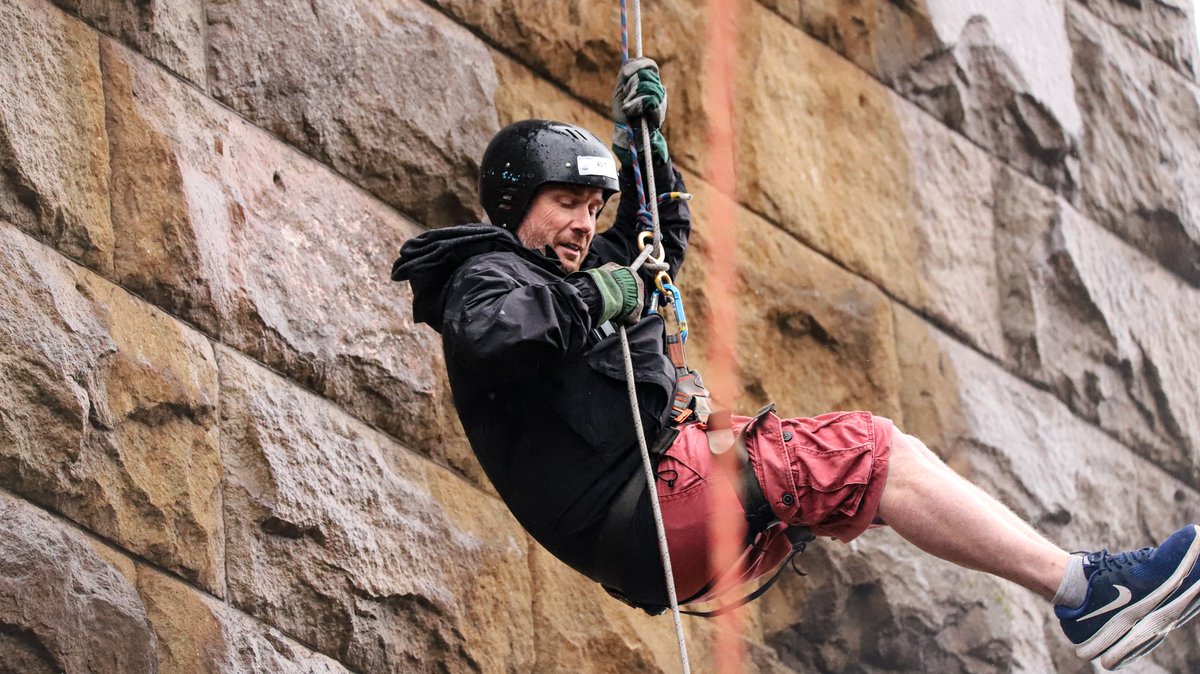 richardriddell's tweet photo. Well done @BoogsTweets ๐๐ป๐๐ป took a few snaps today #forthbridgeabseil @arlenestuartuk @MartynEwart @forthone https://t.co/d5gcMsJIIx