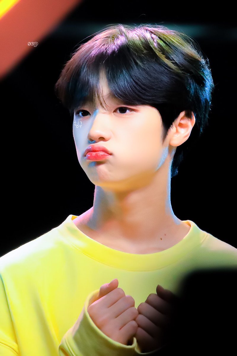 sep_dp's tweet photo. 190929 힝구😢
#동표 #손동표 #DONGPYO #X1 https://t.co/5h4xU6ySlI